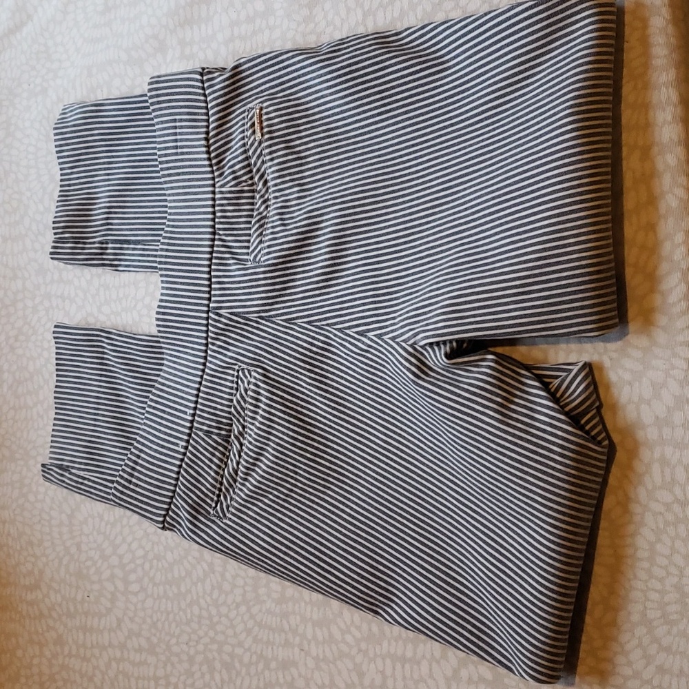 Anne Klein White and Black Striped Skinny Capris XS - Picture 2 of 12